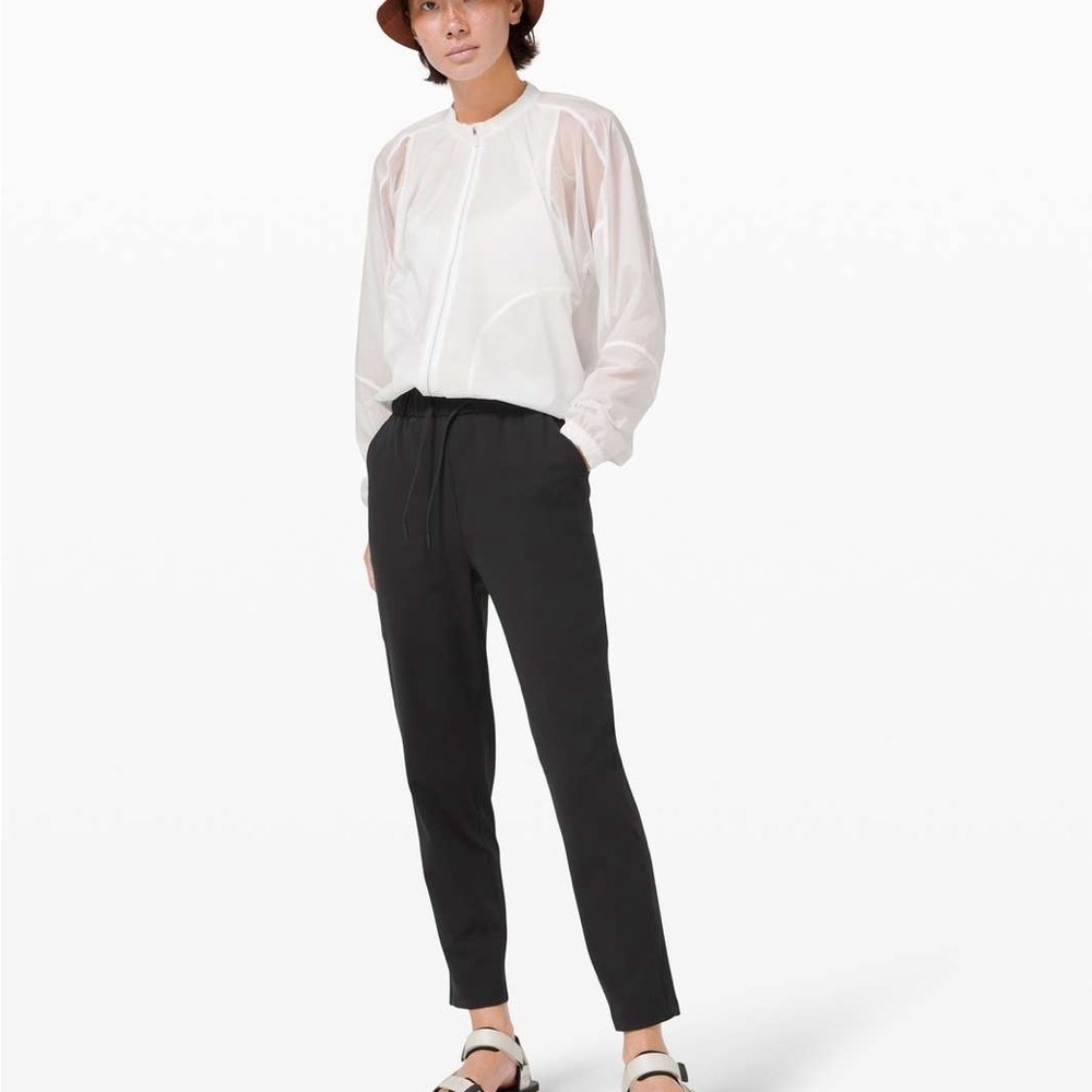 Lululemon Keep Moving Pant 7/8 High-Rise
Black